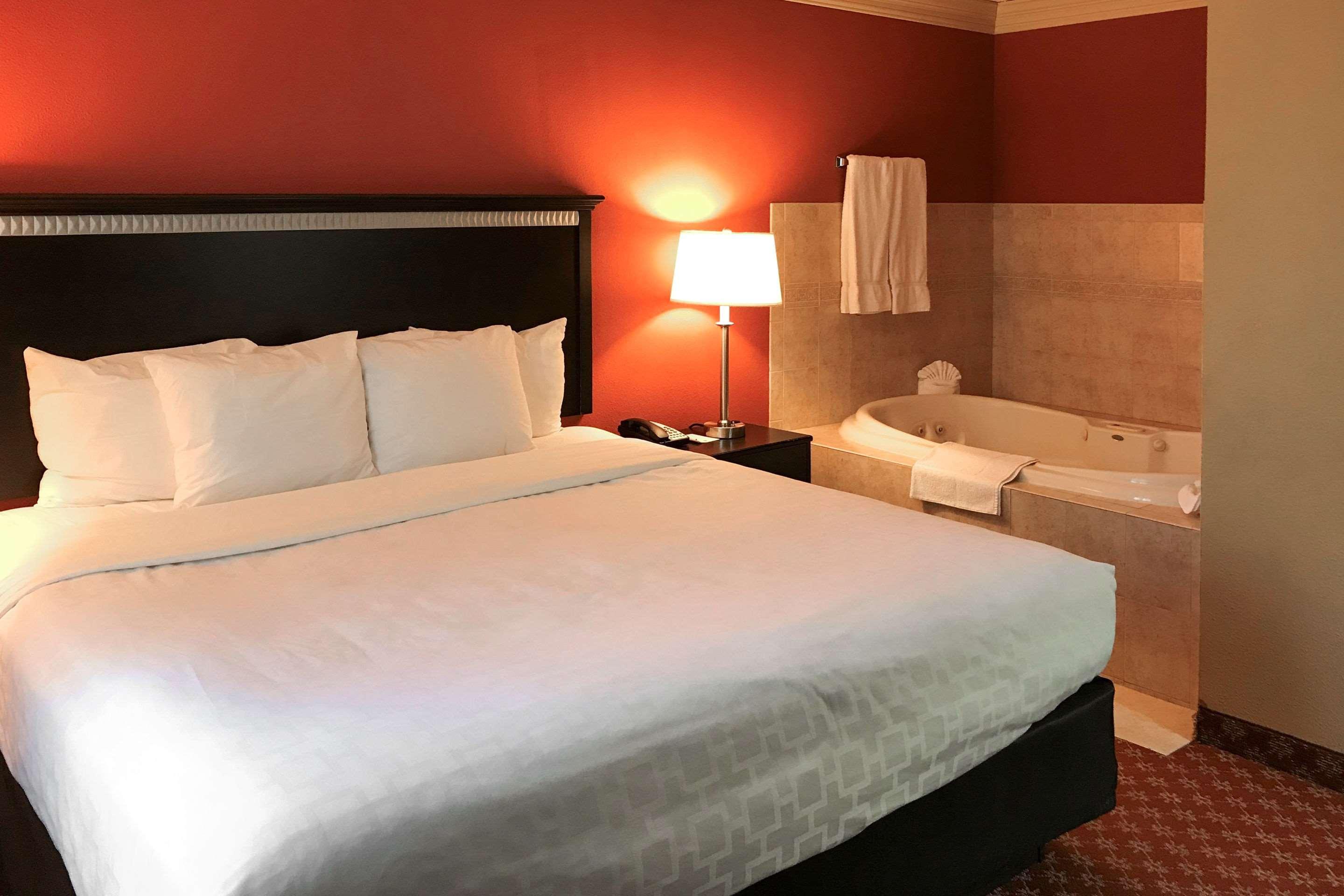 Clarion Hotel & Conference Center Toms River Kültér fotó