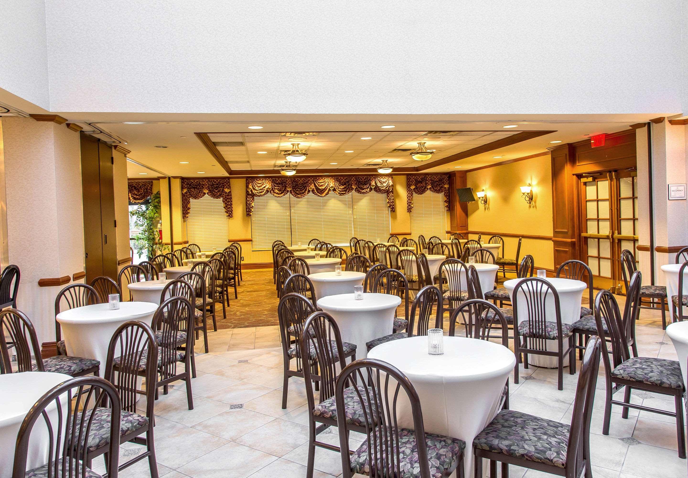 Clarion Hotel & Conference Center Toms River Kültér fotó